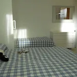 公寓 Charming For Up To 5 Guests *