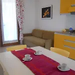 公寓 Charming For Up To 5 Guests 比比翁