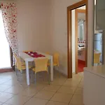 公寓 Charming For Up To 5 Guests