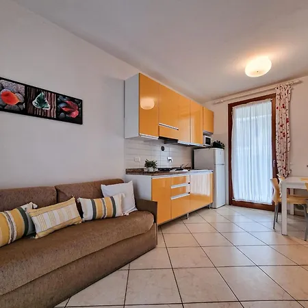 Lejlighed Charming For Up To 4 Guests